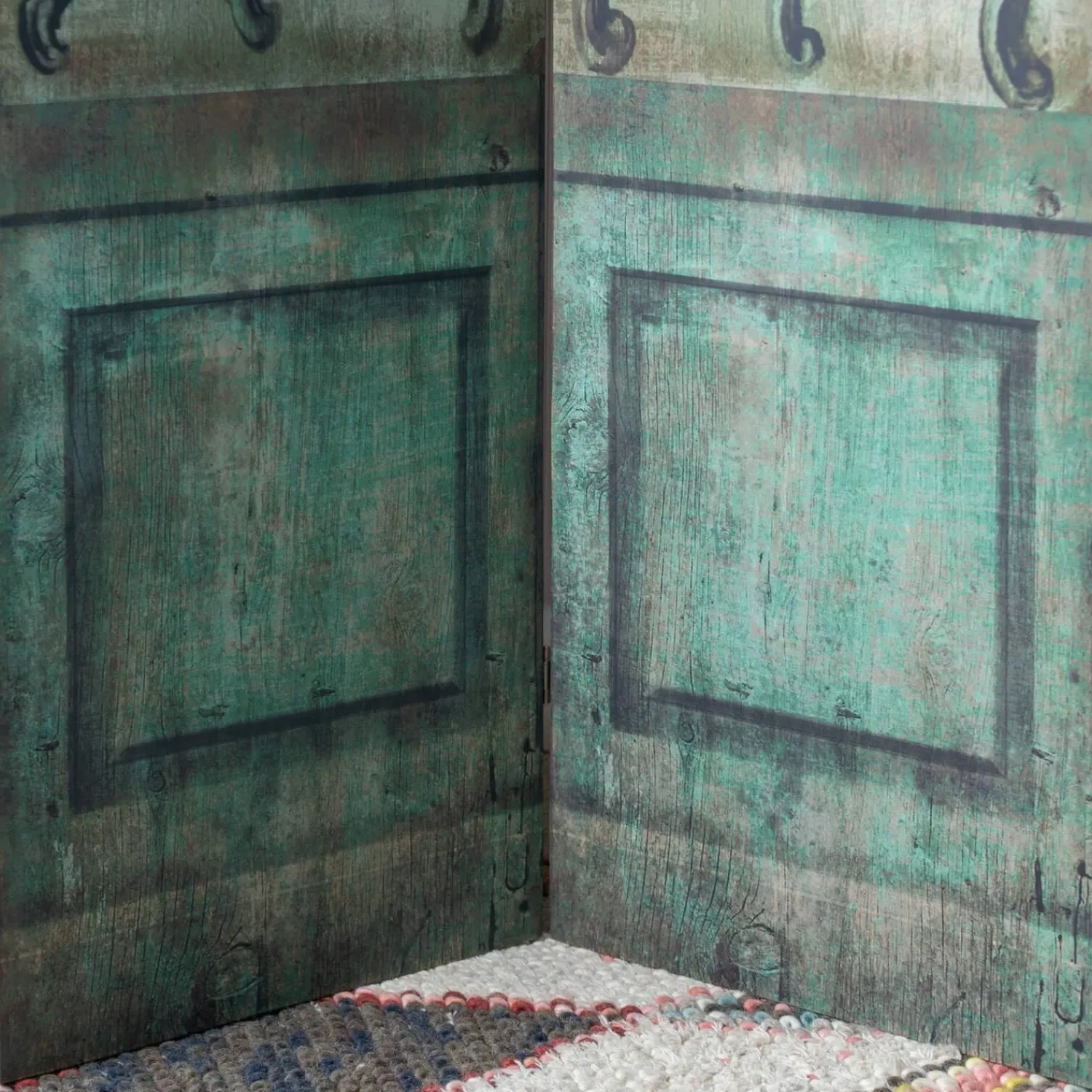 Graham & Green Antique Effect Three Panel Screen