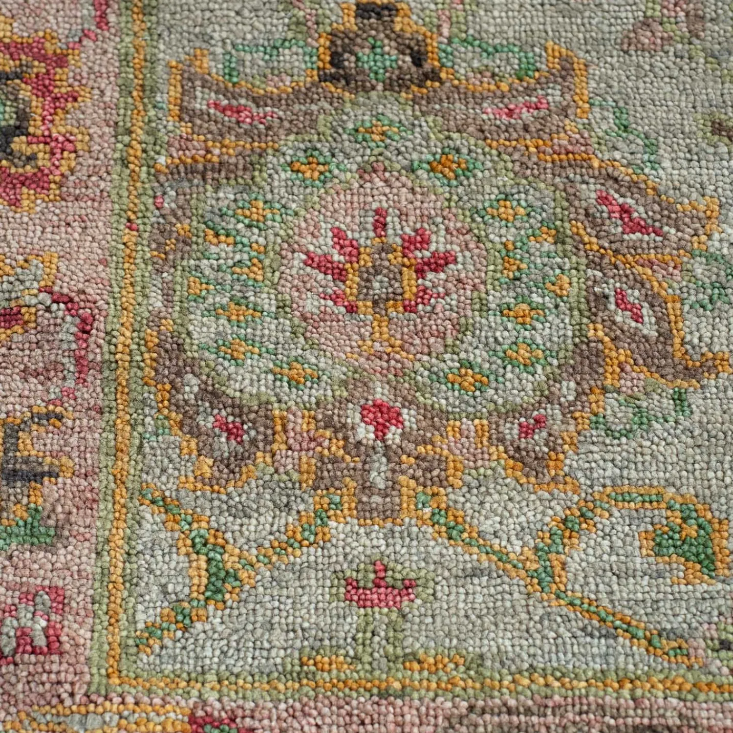 Graham & Green Araminta Knotted Wool Rug 170 x 240cm