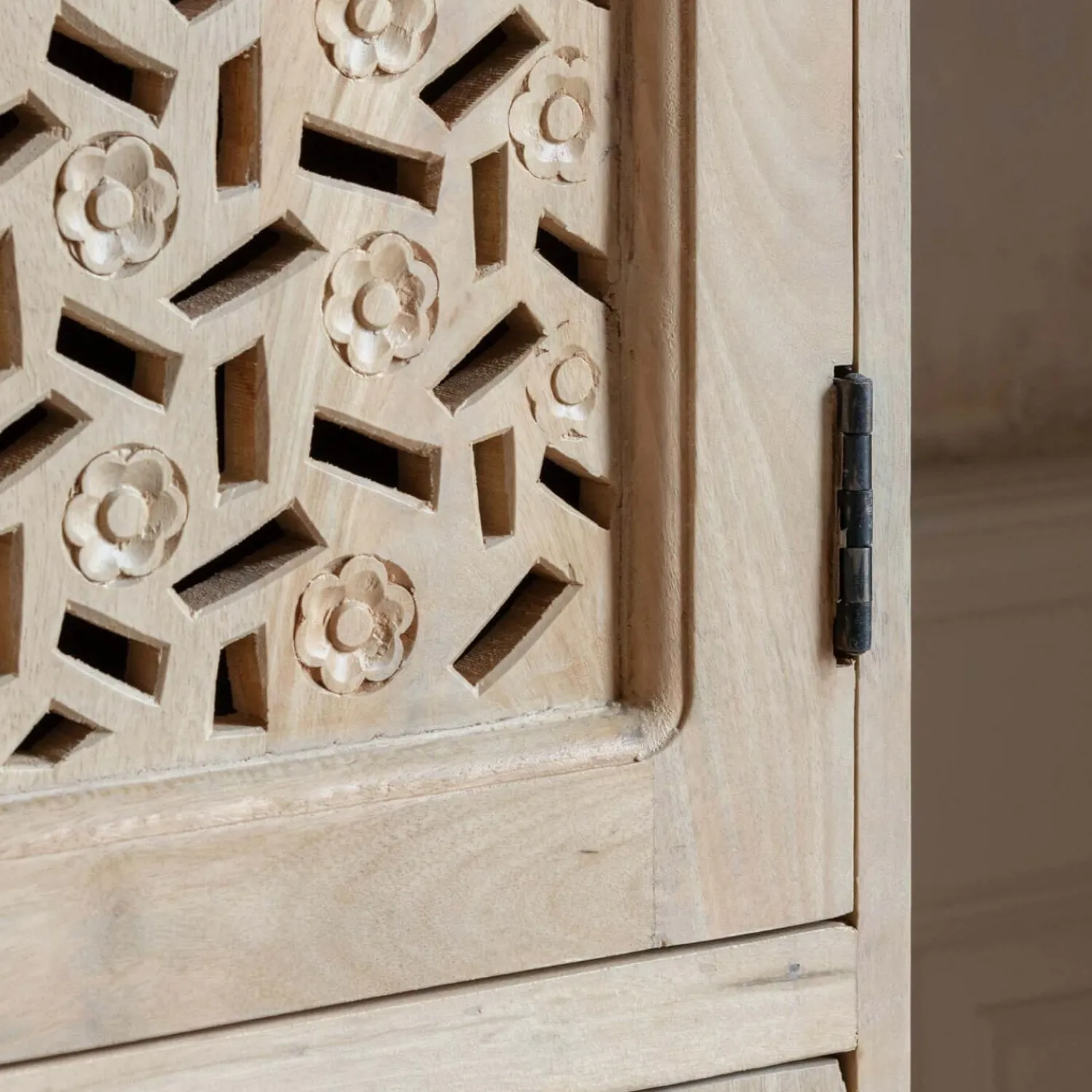 Graham & Green Azalea Four Door Cupboard