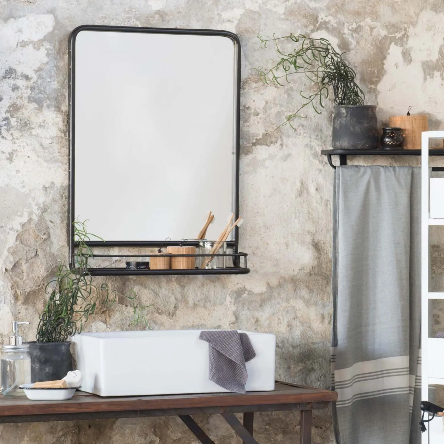 Graham & Green Bergan Portrait Mirror