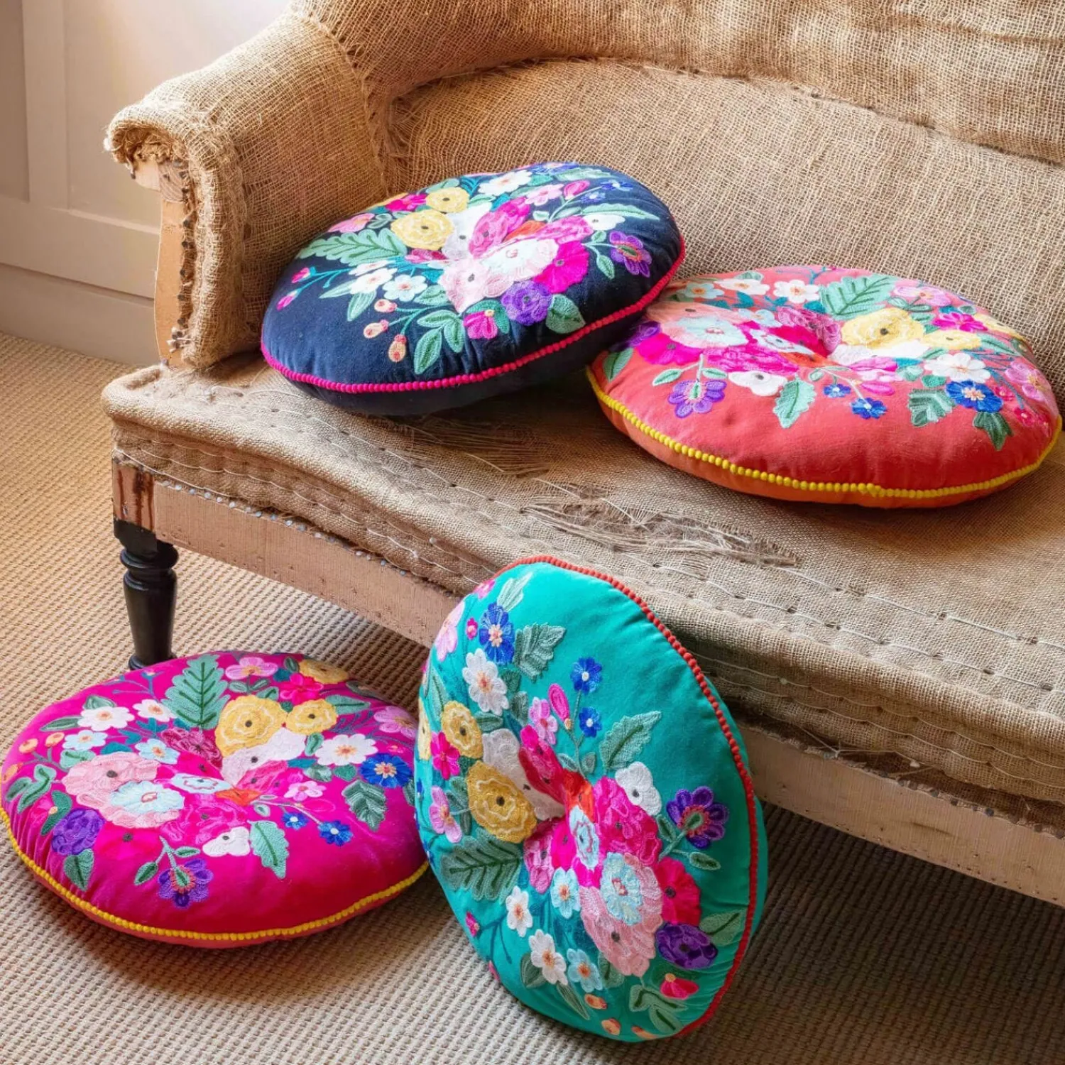 Graham & Green Bouquet Small Round Seat Pads