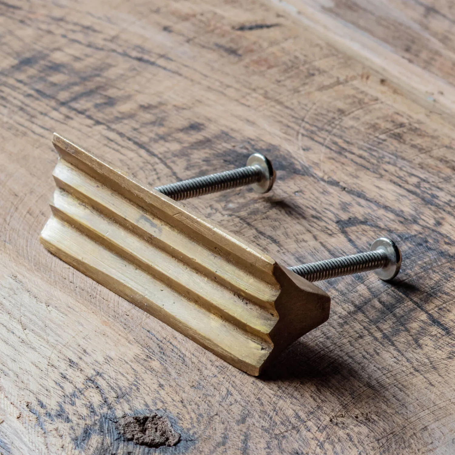 Graham & Green Brass Grooved Rectangular Knob