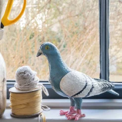 Graham & Green Cast Iron Pigeon Figure