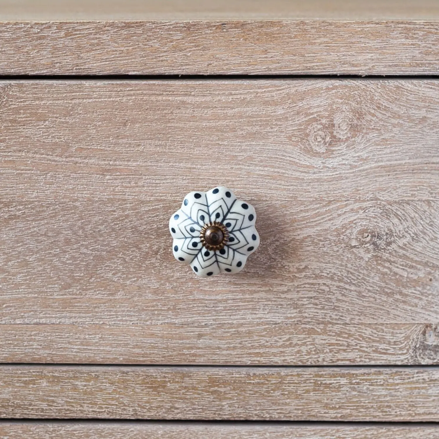 Graham & Green Ceramic Matte Floral Hand-painted Knob