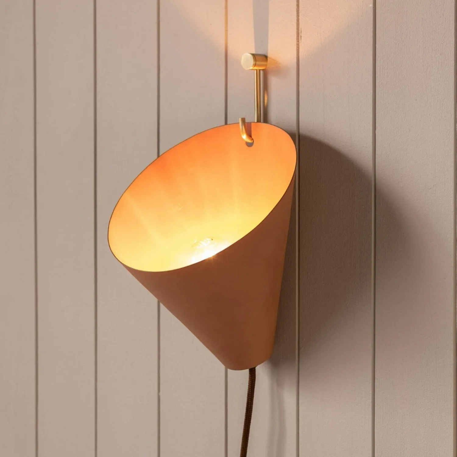 Graham & Green Chilton Terracotta Wall Light