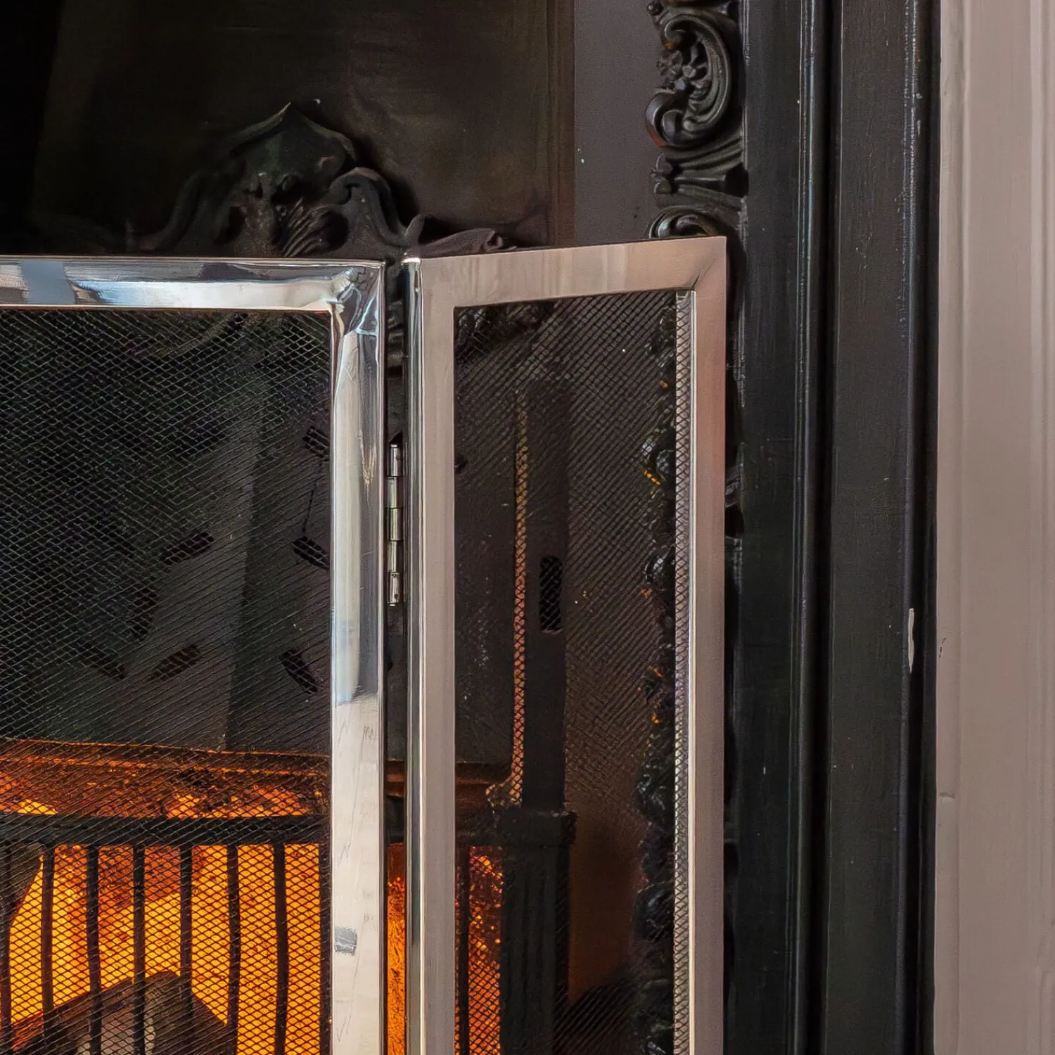 Graham & Green Chrome Triple Fire Screen