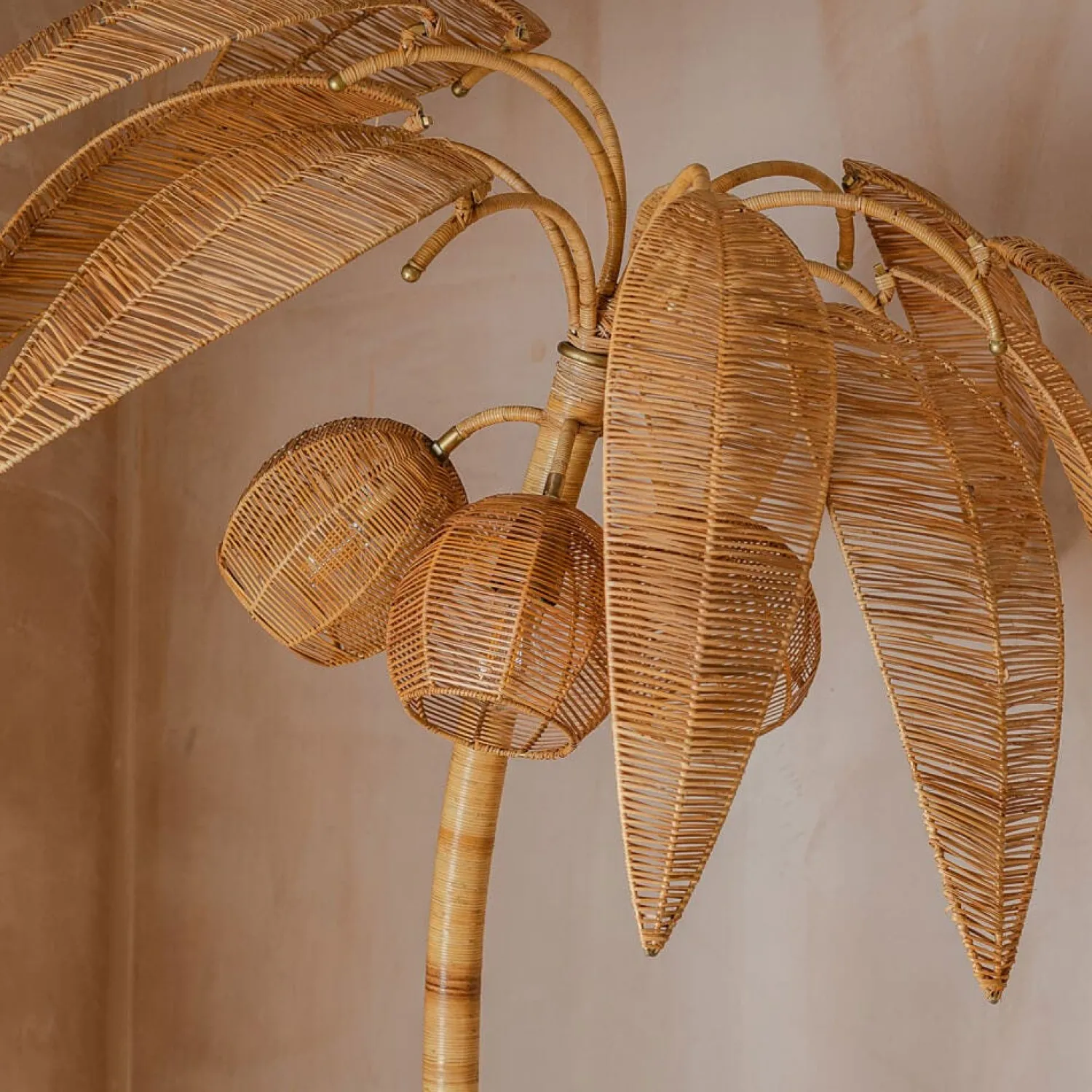 Graham & Green Coconut Tree Floor Lamp