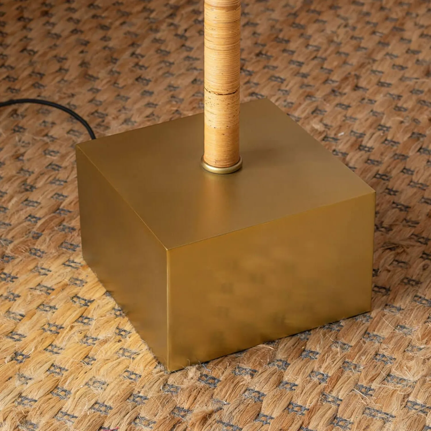 Graham & Green Coconut Tree Floor Lamp