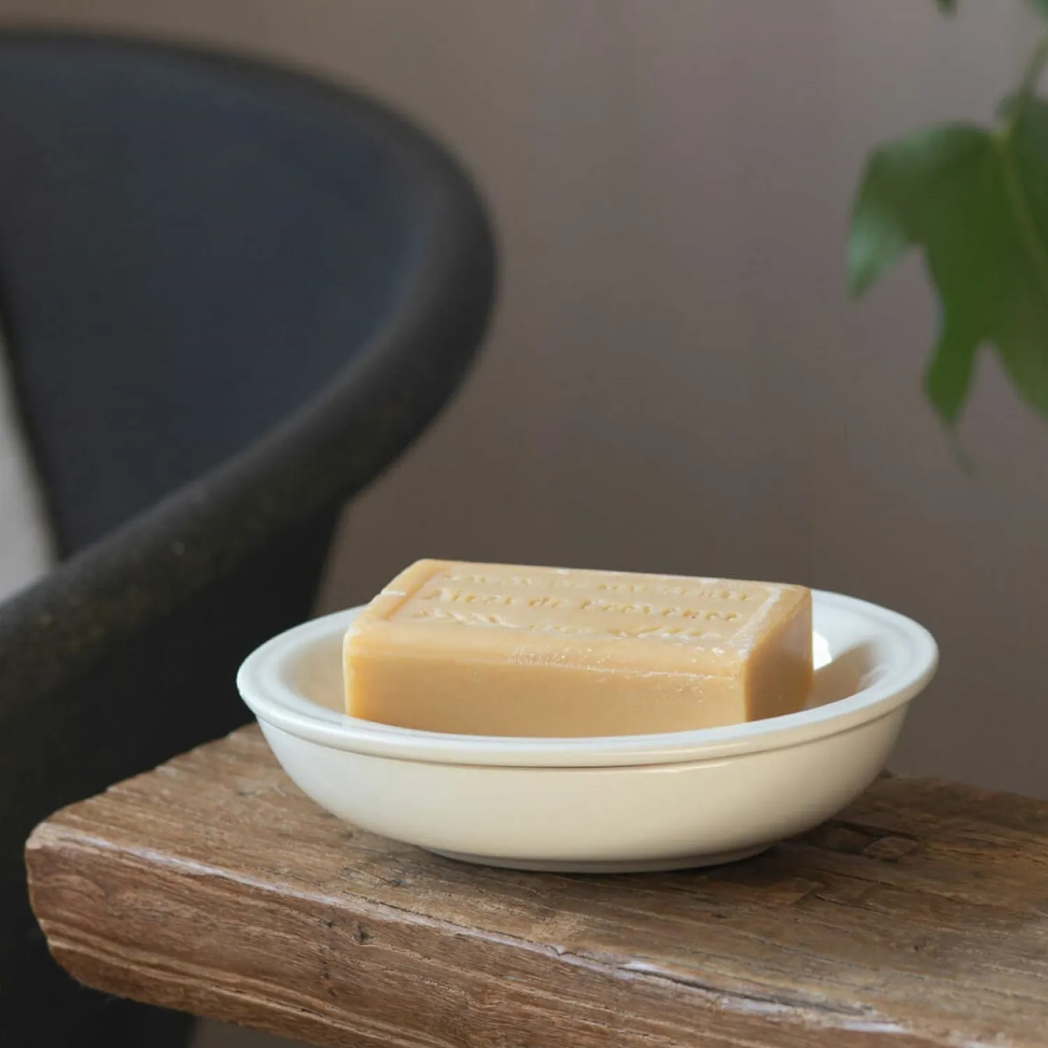 Graham & Green Cream Ceramic Two-Part Soap Dish