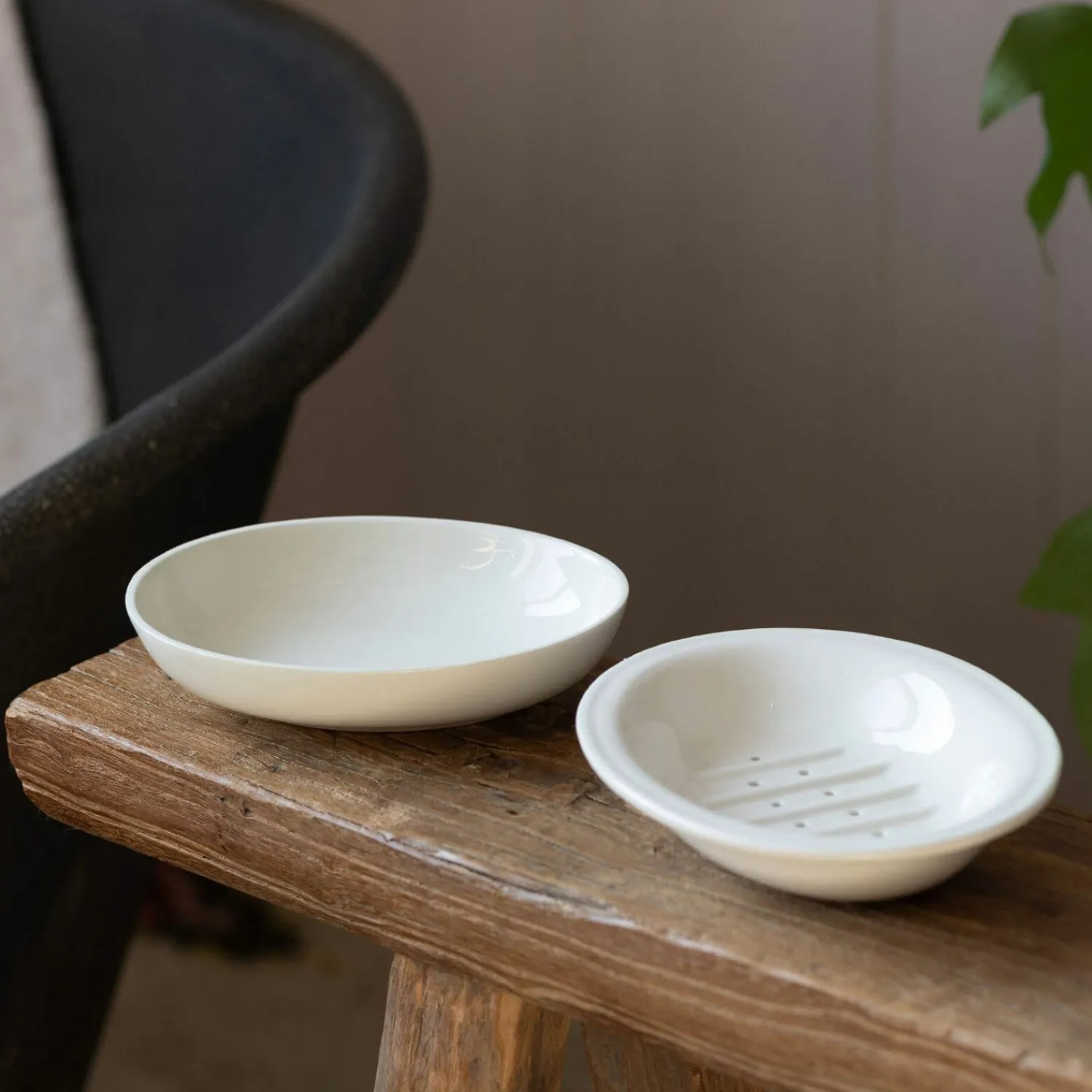 Graham & Green Cream Ceramic Two-Part Soap Dish