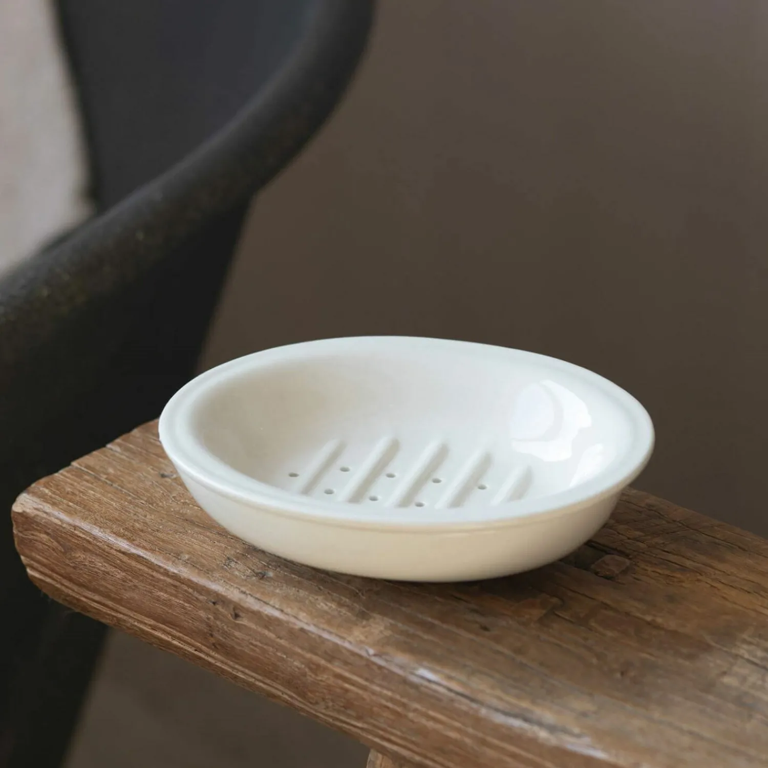 Graham & Green Cream Ceramic Two-Part Soap Dish