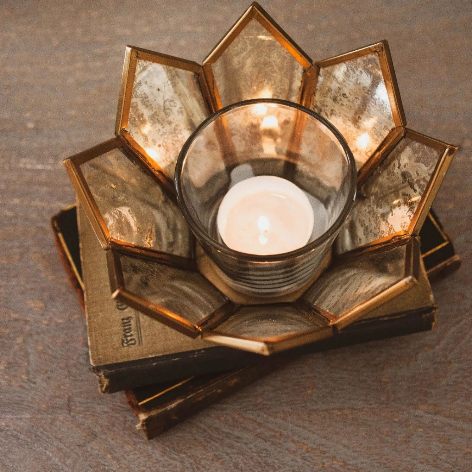 Graham & Green Dufrene Lotus Tea Light Holder