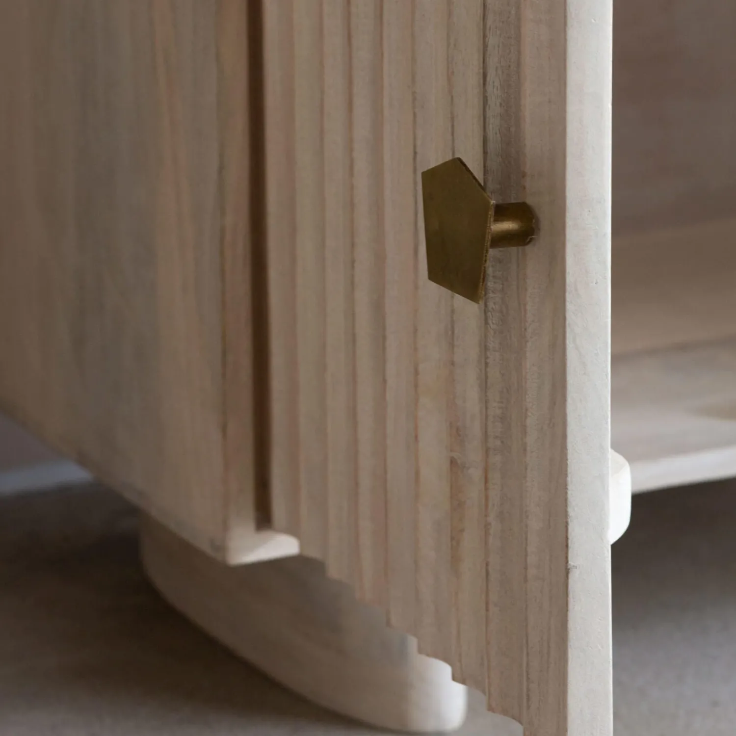 Graham & Green Eckley TV Stand
