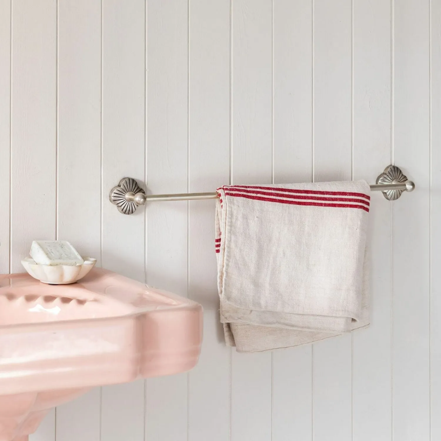 Graham & Green Eliston Towel Rail