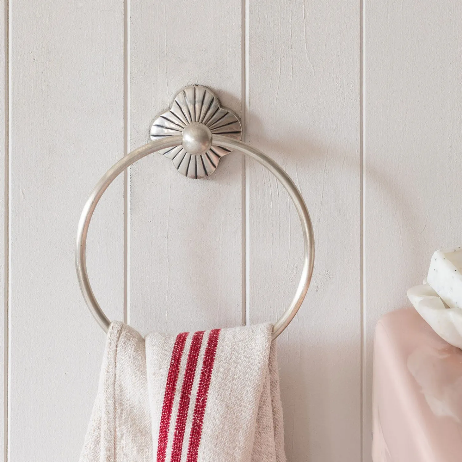 Graham & Green Eliston Towel Ring