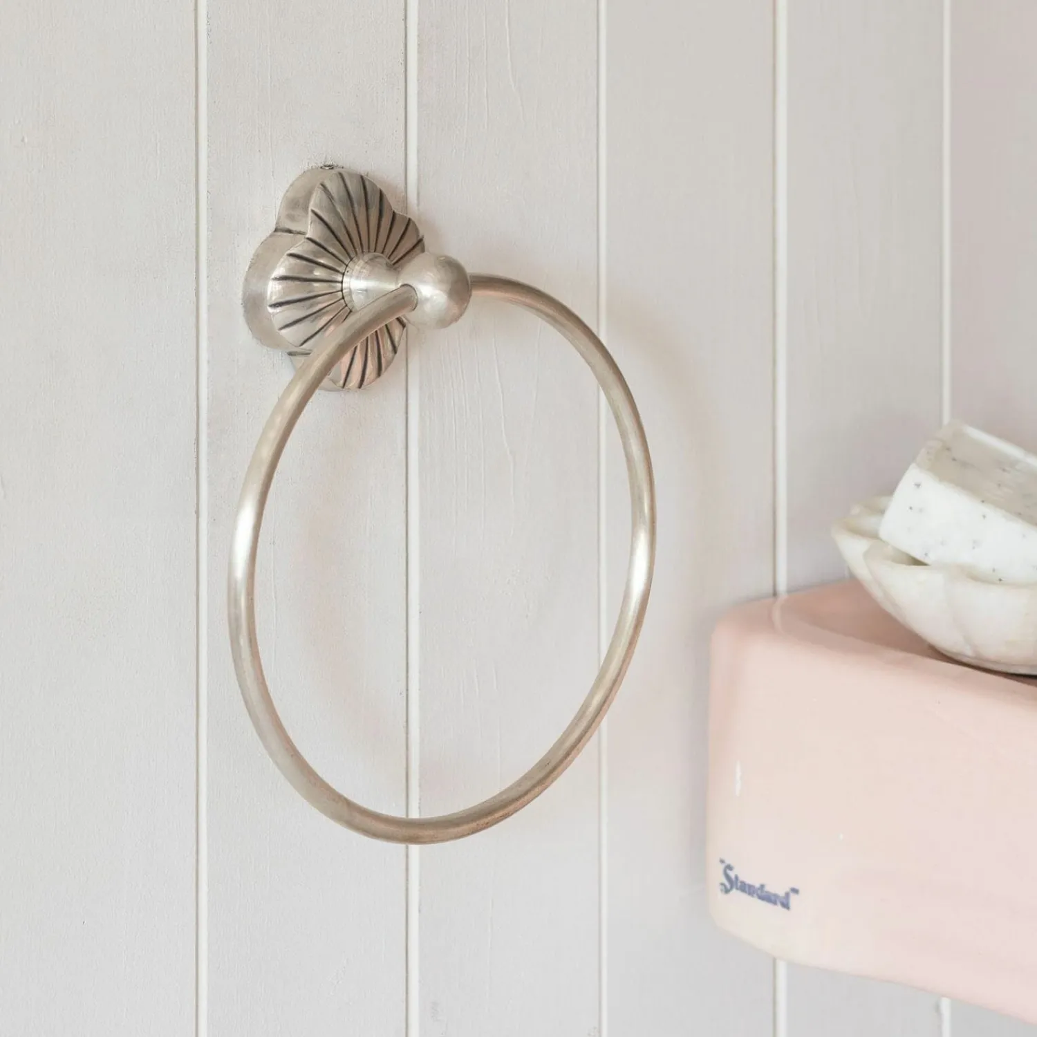 Graham & Green Eliston Towel Ring