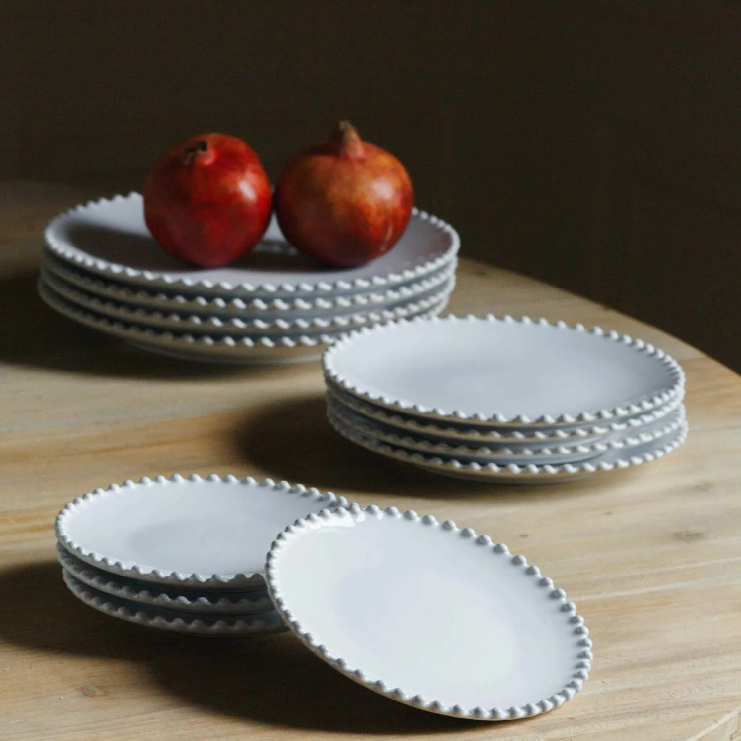 Graham & Green Eve White Bobble Tableware