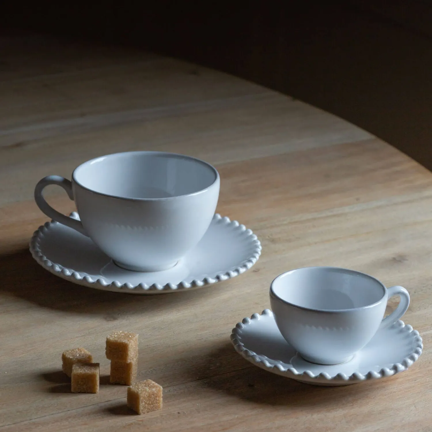Graham & Green Eve White Bobble Tableware
