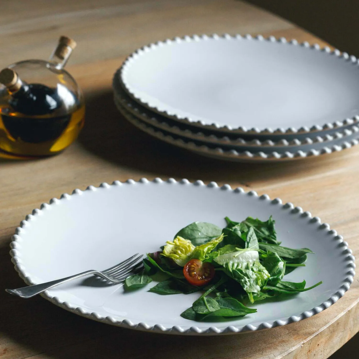 Graham & Green Eve White Bobble Tableware