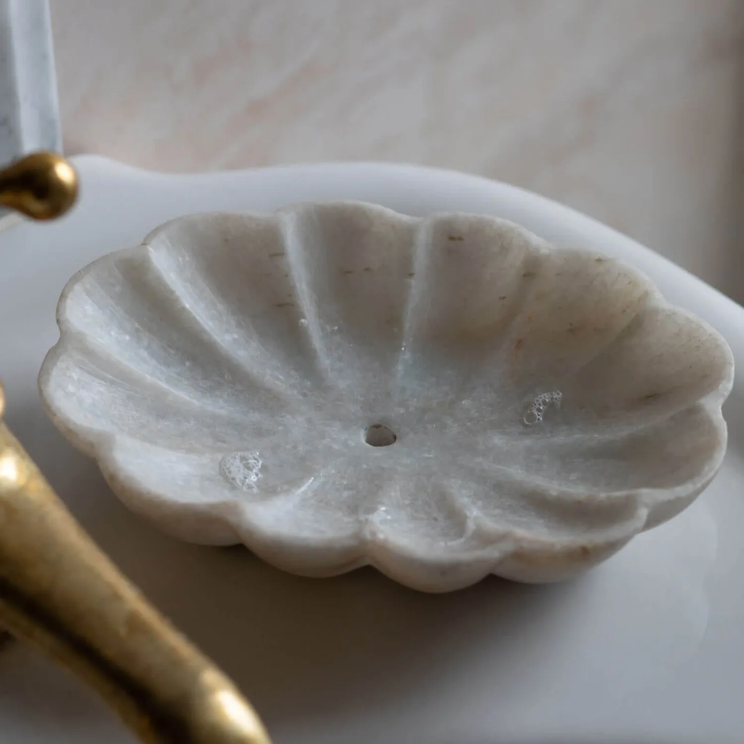 Graham & Green Flower Marble Soap Holder