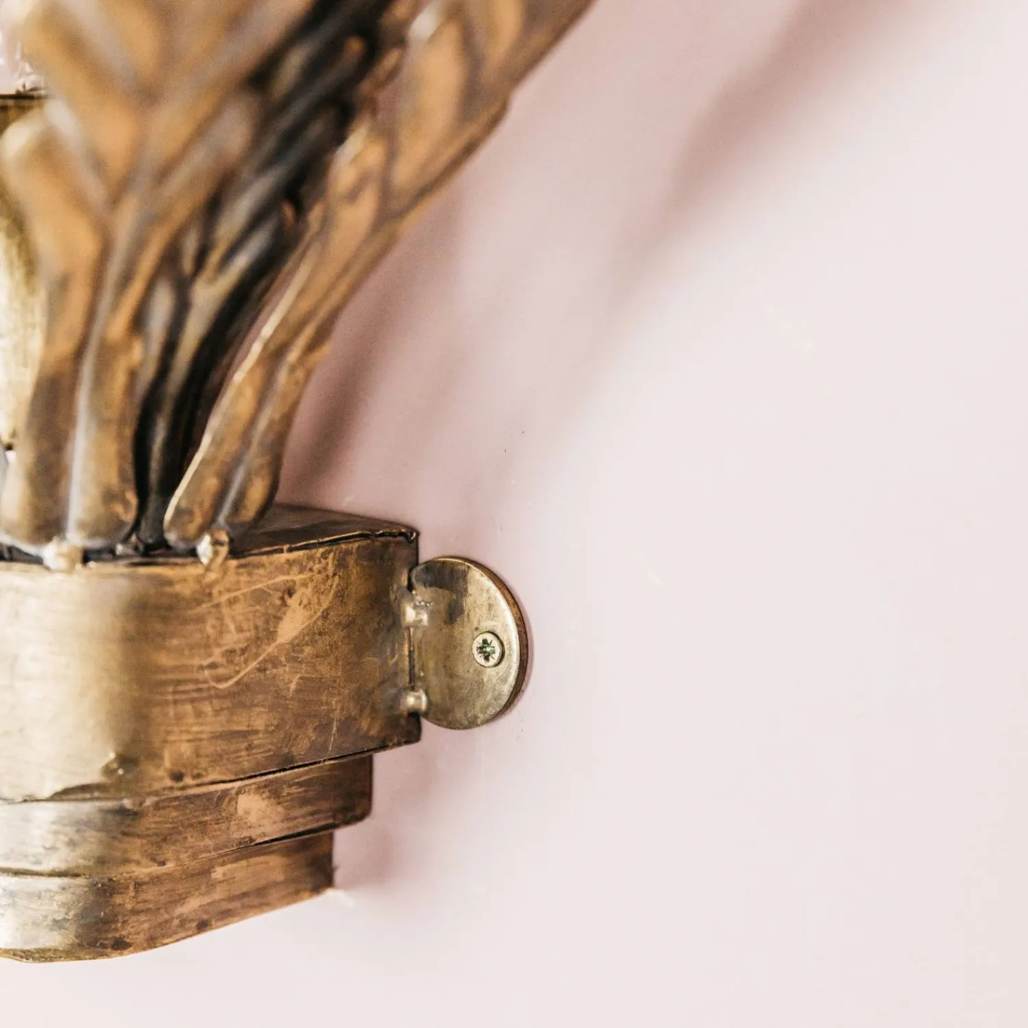 Graham & Green Gold Leaves Wall Light