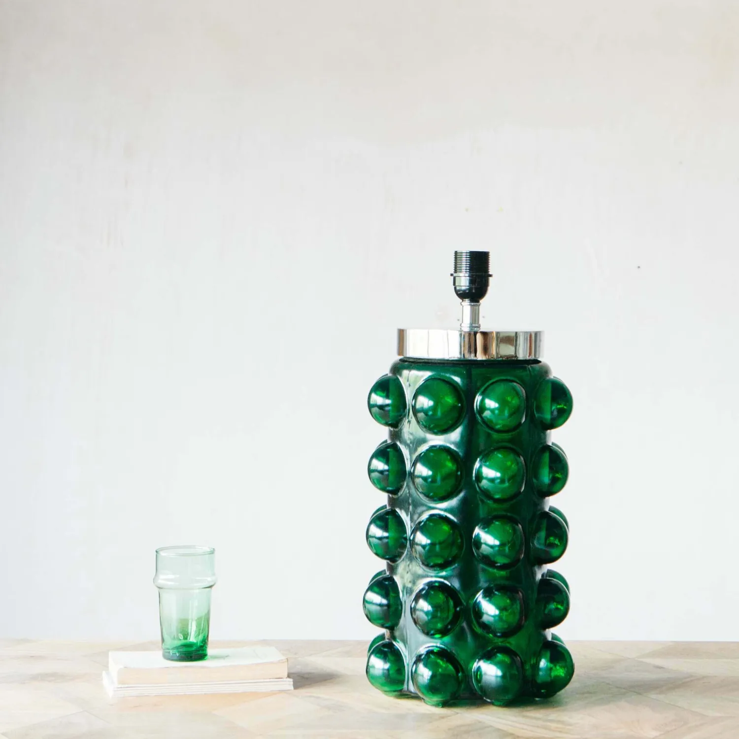 Graham & Green Green Bobble Table Lamp