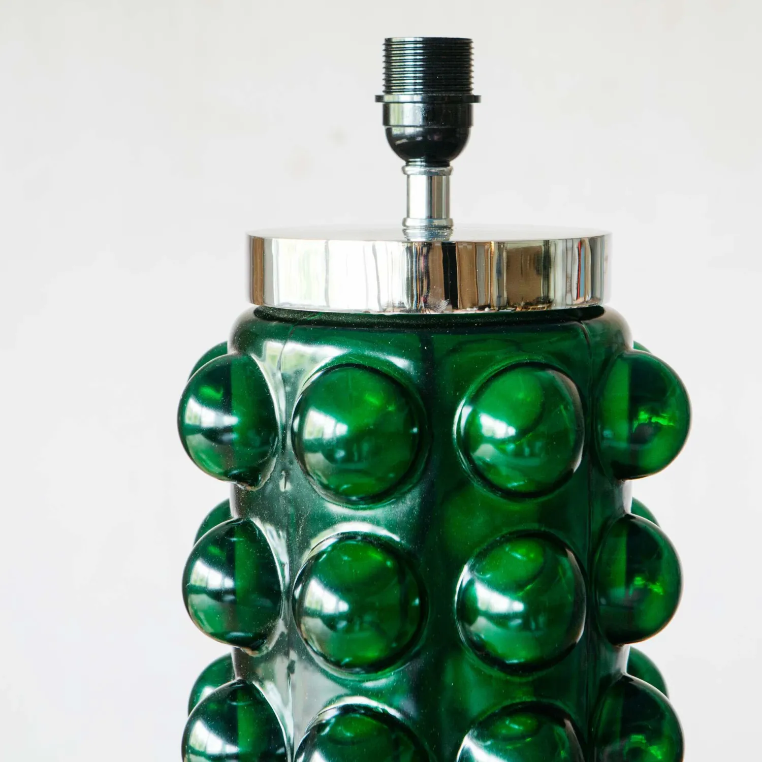 Graham & Green Green Bobble Table Lamp