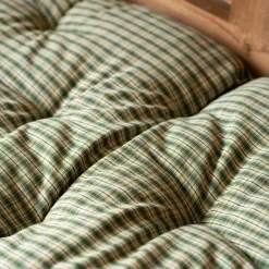 Graham & Green Green Check Bed Roll