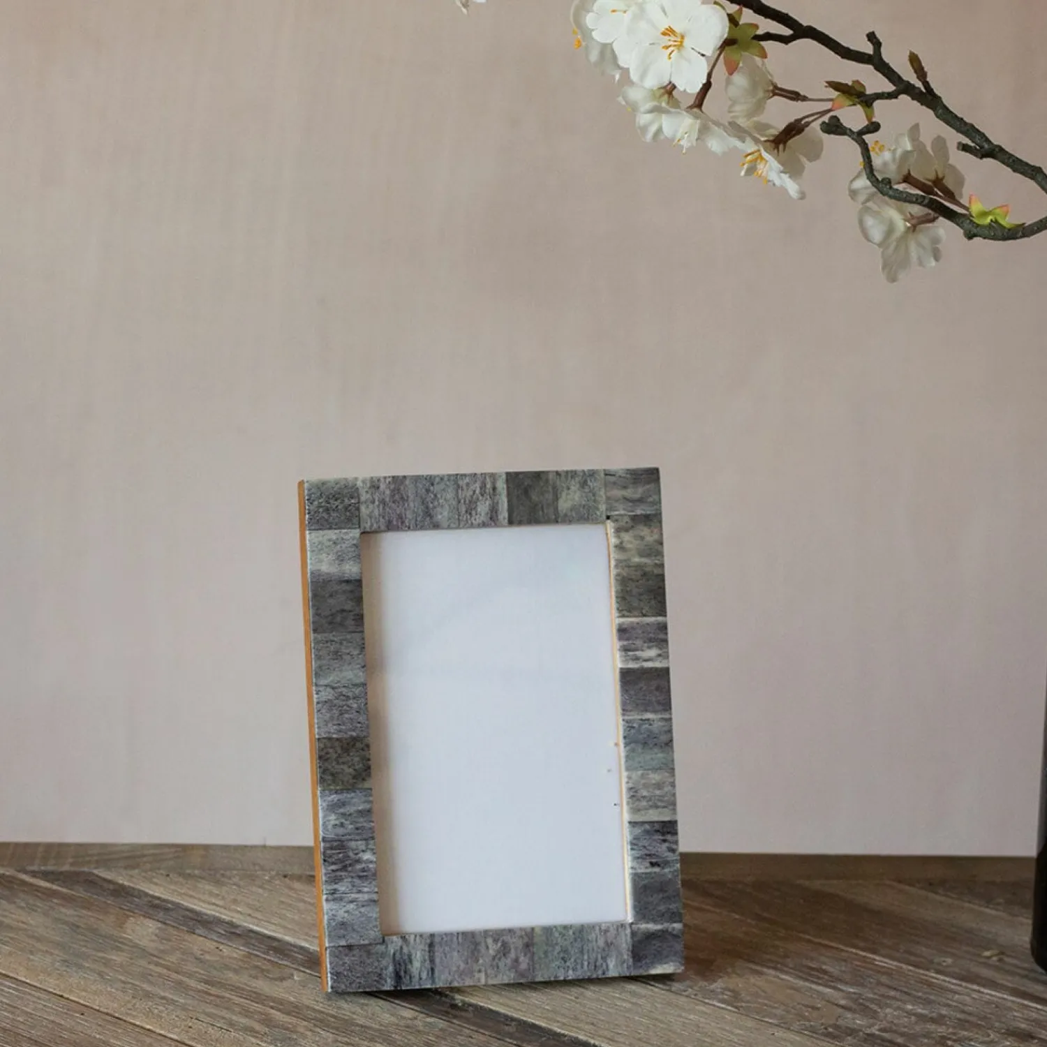 Graham & Green Grey Bone Photo Frame
