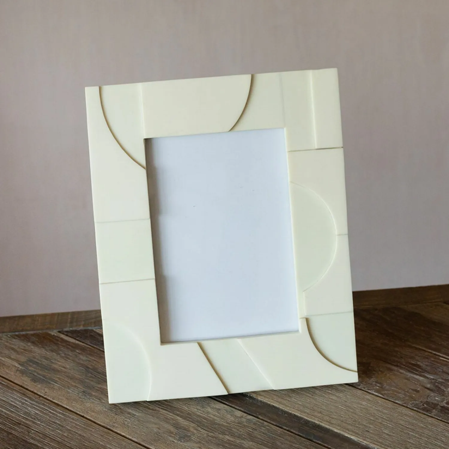 Graham & Green Ivory 3D Abstract Photo Frame