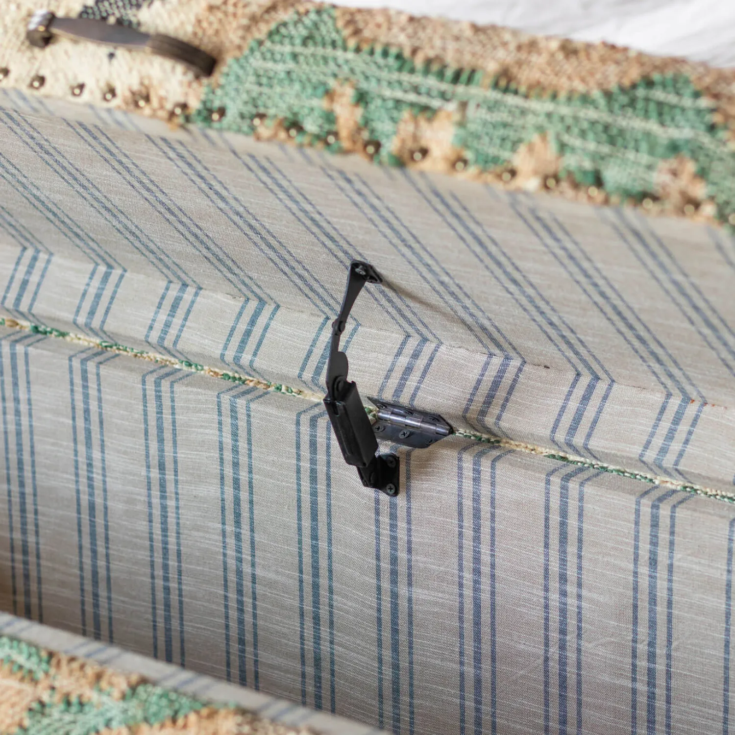 Graham & Green June Jute Floral Blanket Box