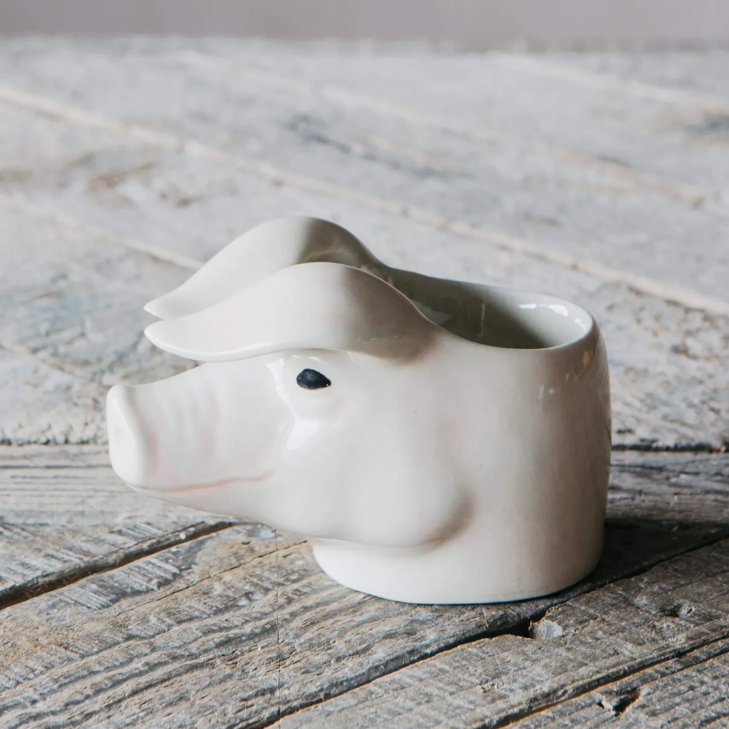 Graham & Green Lop Pig Egg Cup