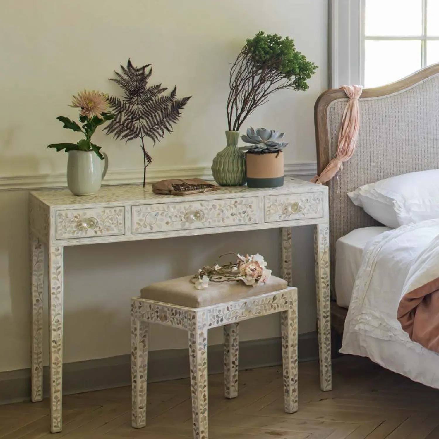 Graham & Green Maxi White Mother of Pearl Dressing Table