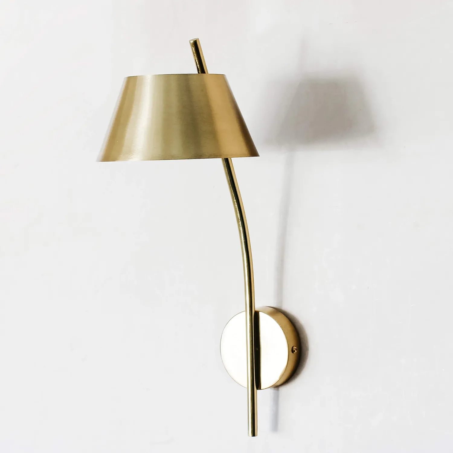 Graham & Green Miller Brass Wall Light