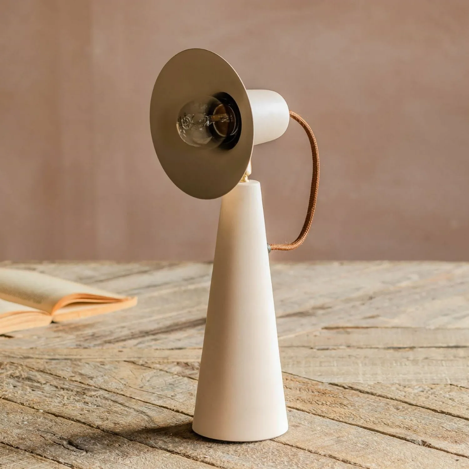 Graham & Green Monmouth Nude Table Lamp