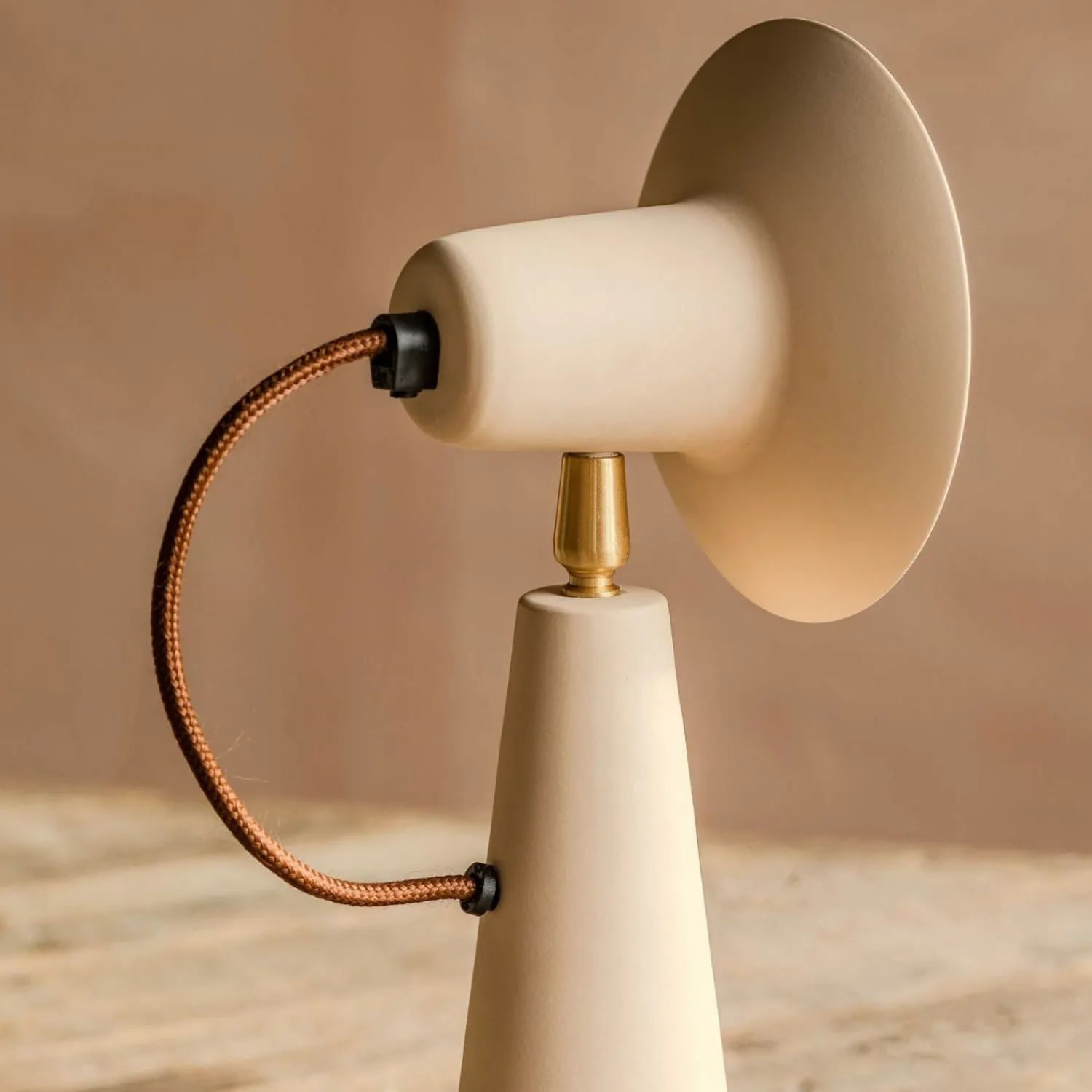 Graham & Green Monmouth Nude Table Lamp
