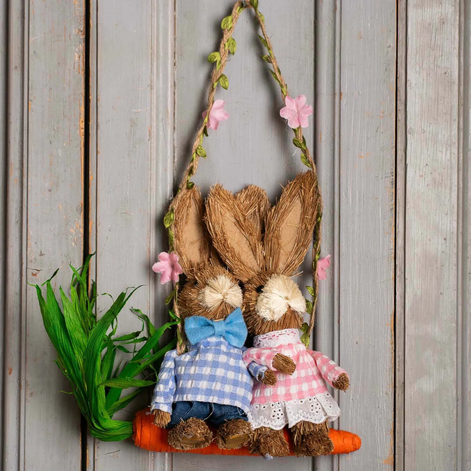 Graham & Green Mr & Mrs Bunny On a Swing Decoration