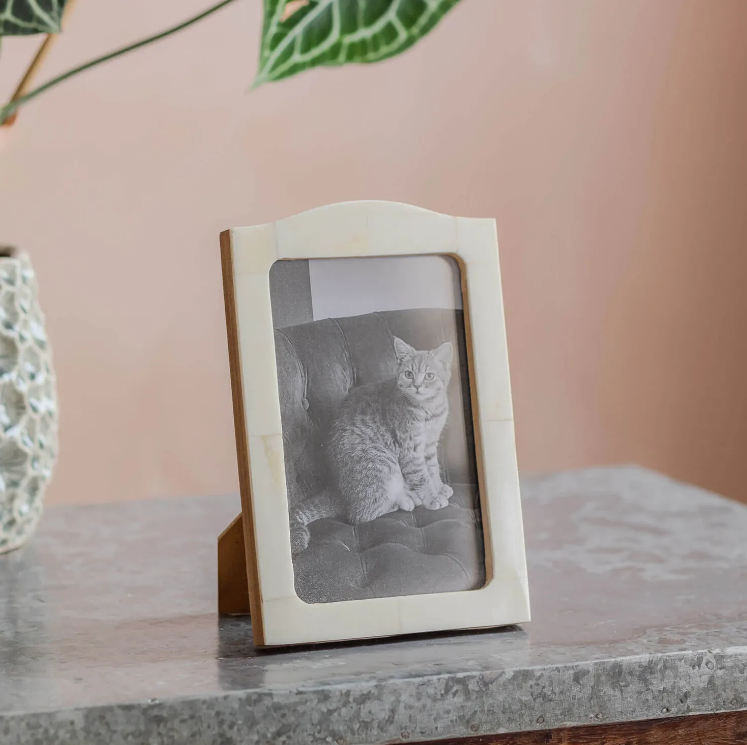 Graham & Green Natural Bone Arch Photo Frames