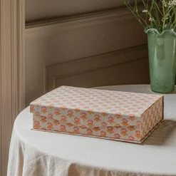 Graham & Green Natural Flower Decorative Box - Small