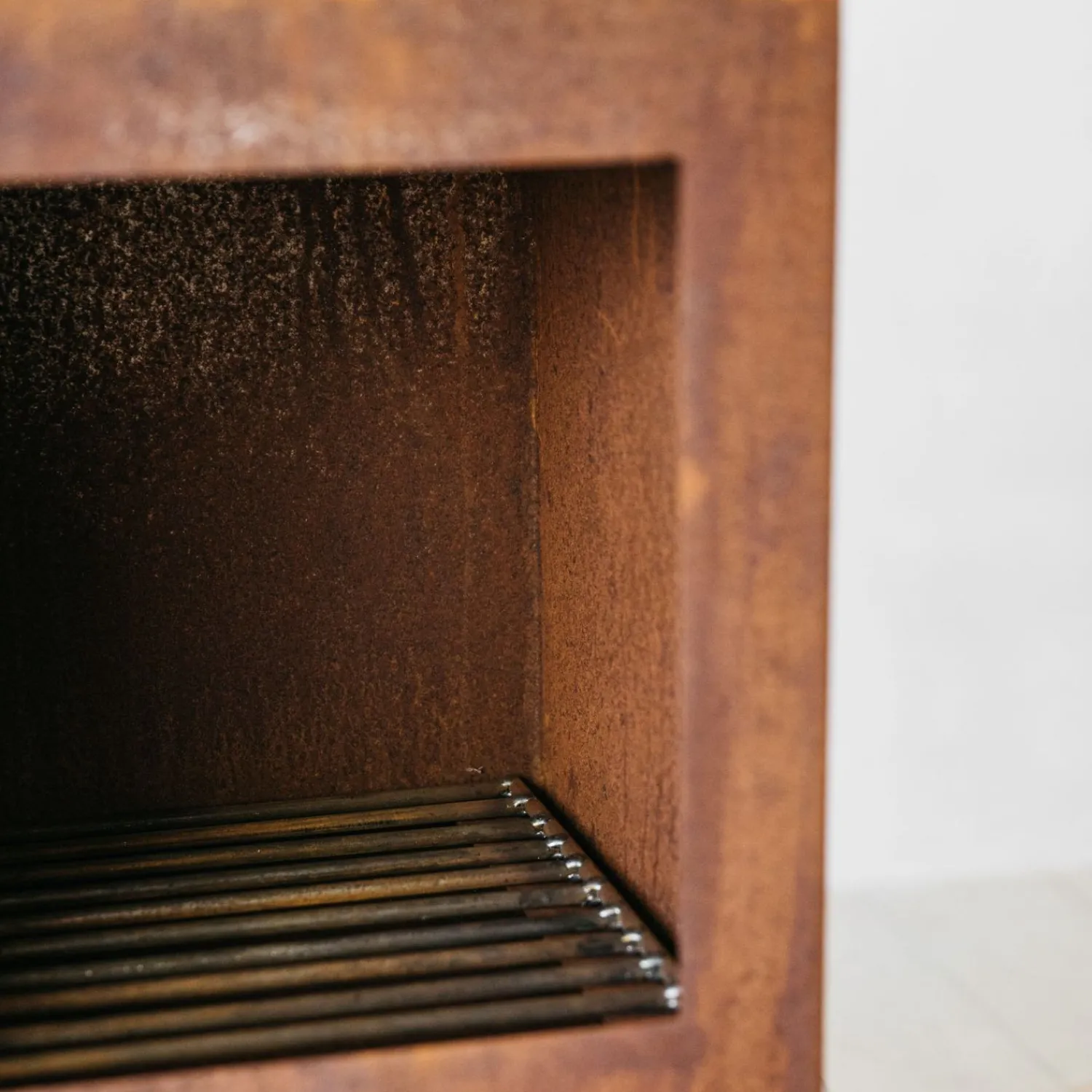 Graham & Green Oxidised Rust Log Burner