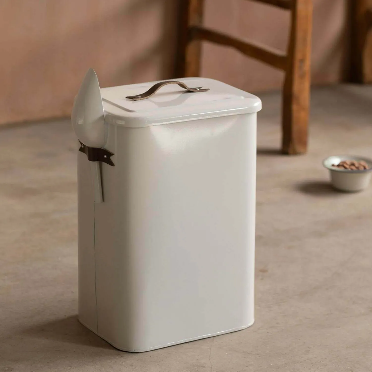 Graham & Green Pet Food Bin with Leather Handle - Large
