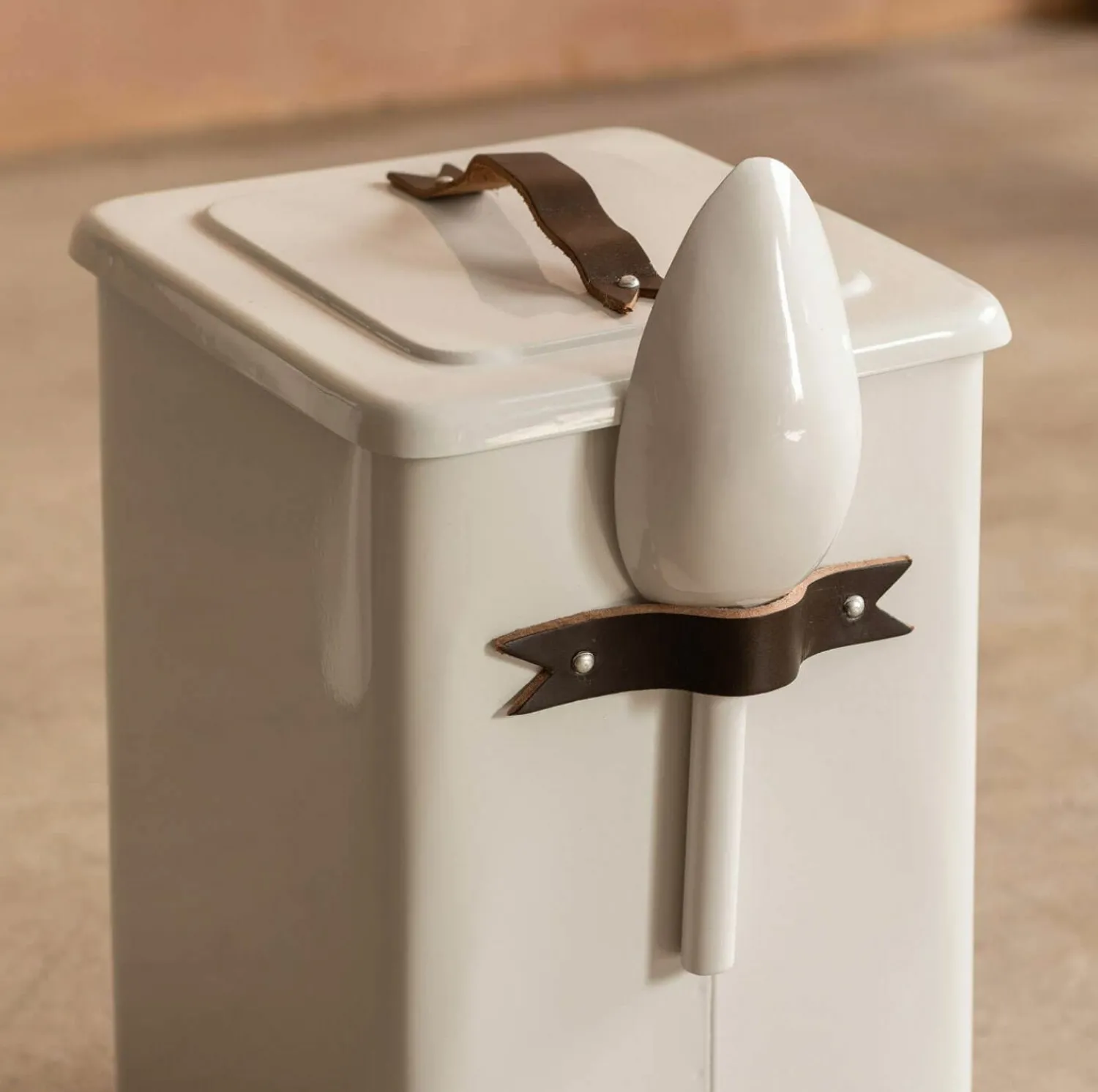 Graham & Green Pet Food Bin with Leather Handle - Medium