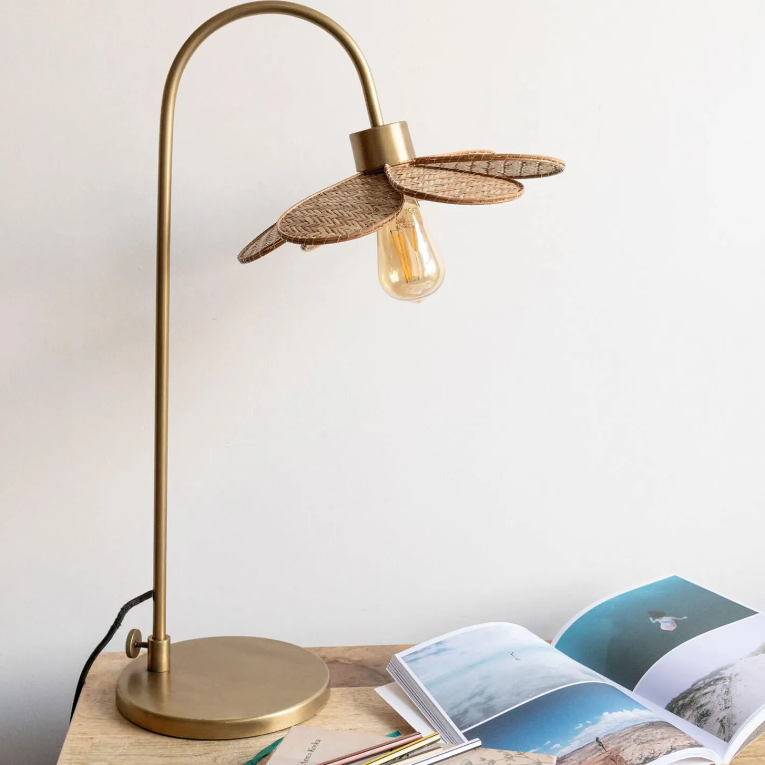 Graham & Green Primrose Table Lamp
