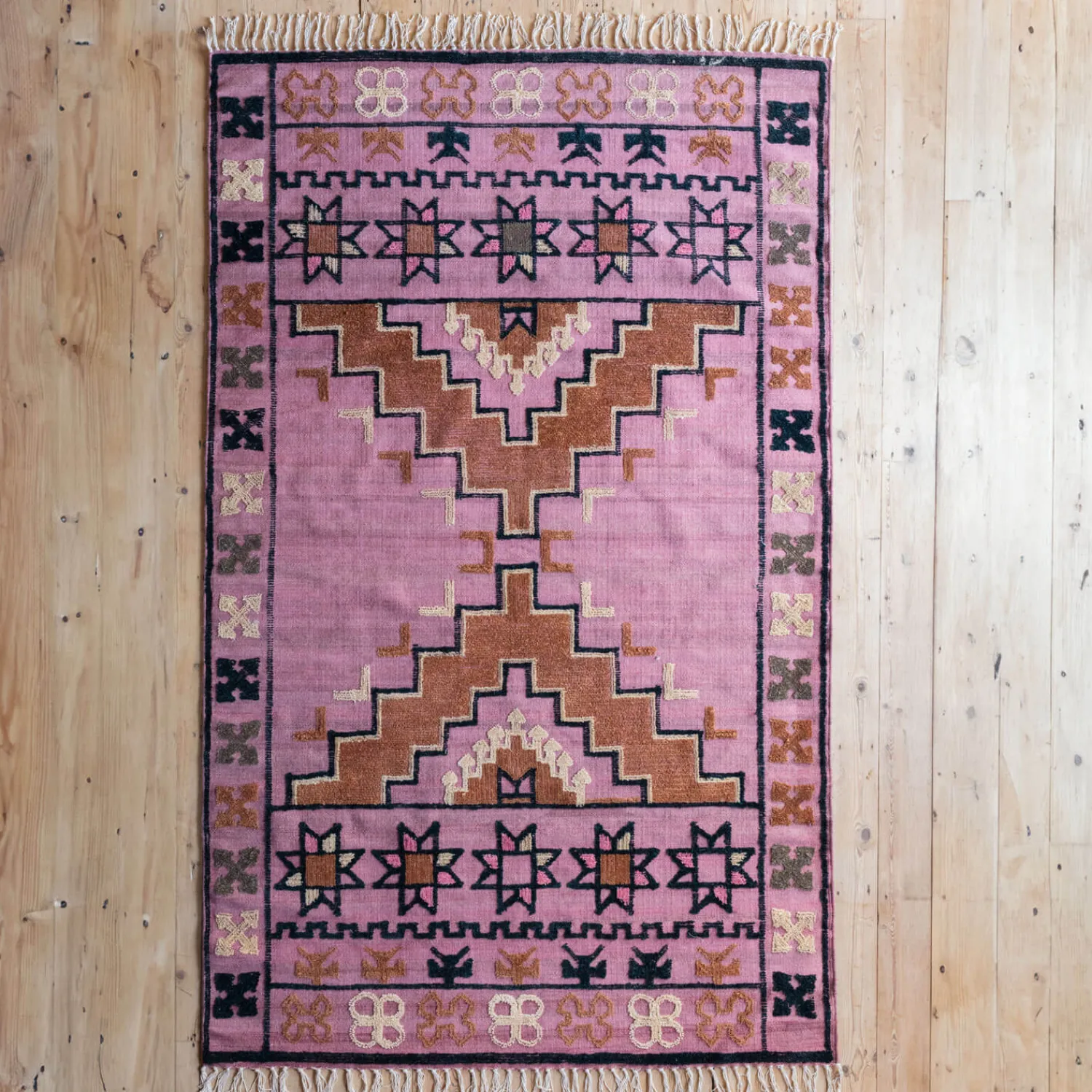 Graham & Green Pune Wool Rug 150 x 240cm