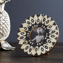 Graham & Green Round Grey Bone Frame