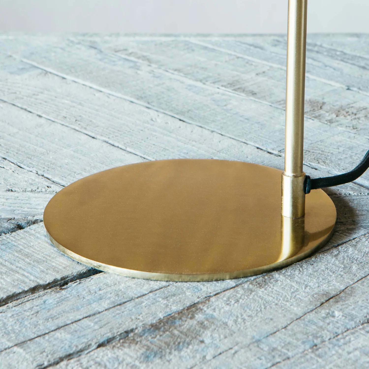 Graham & Green Rowan Brass Table Lamp