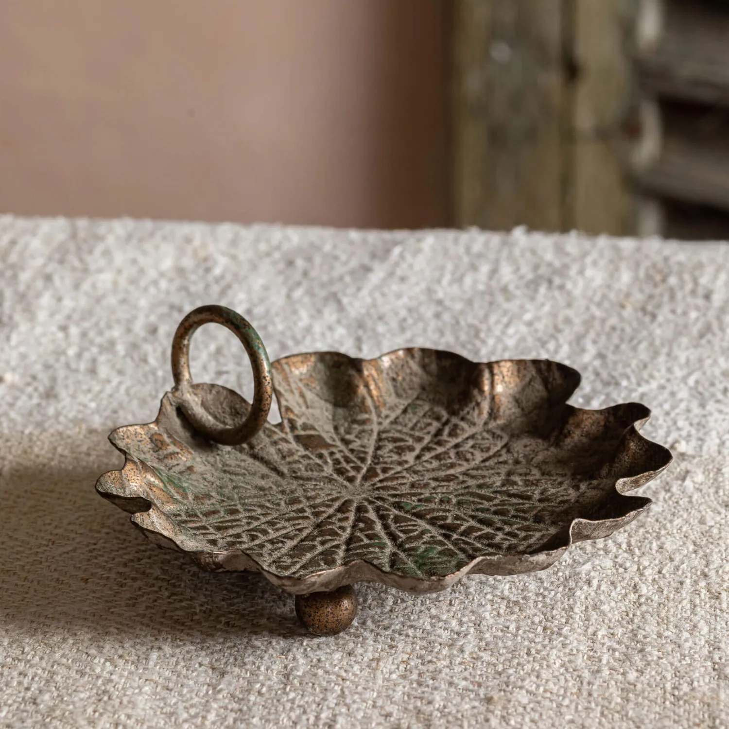 Graham & Green Rustic Leaf Candle Holder
