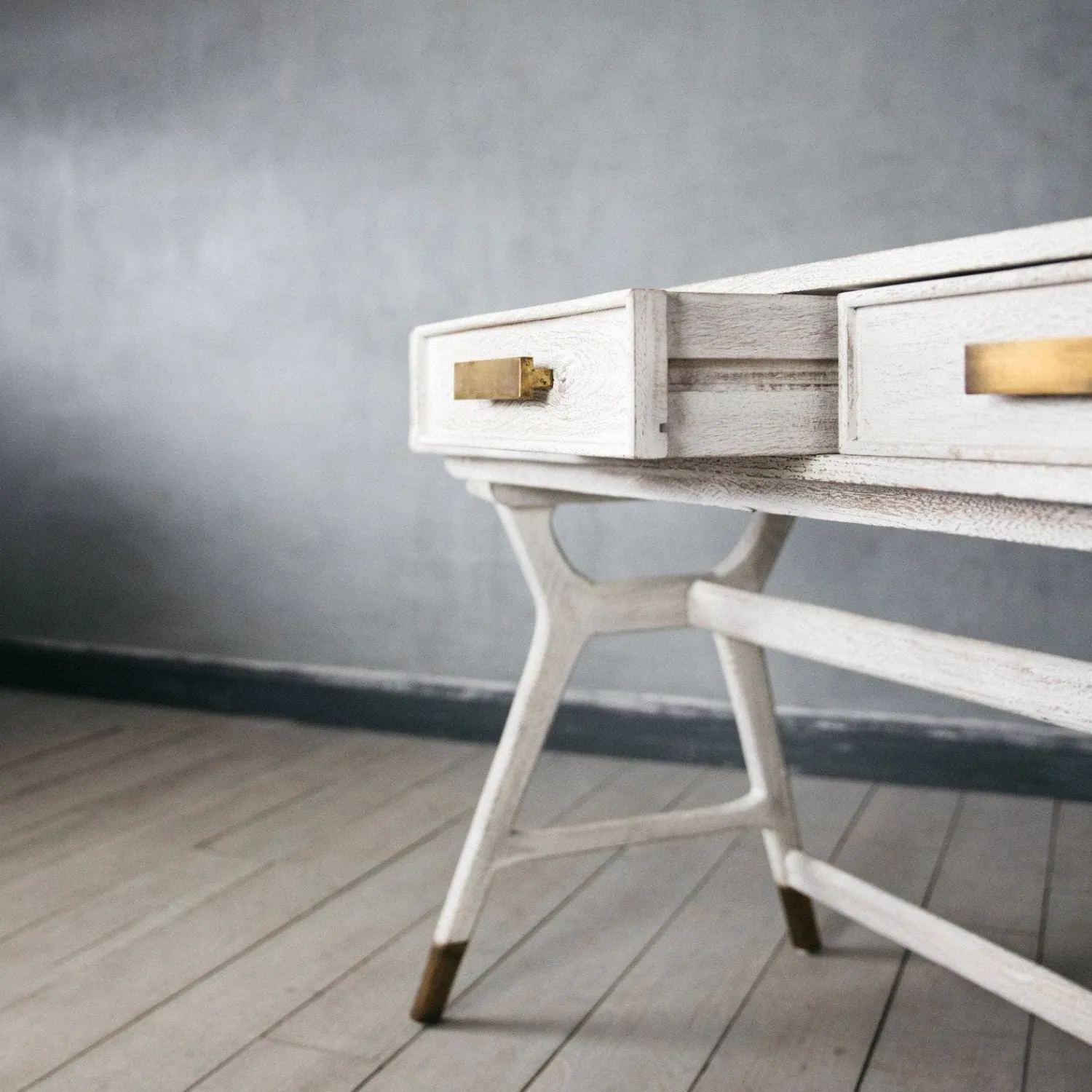 Graham & Green Sandblasted Nordic Desk