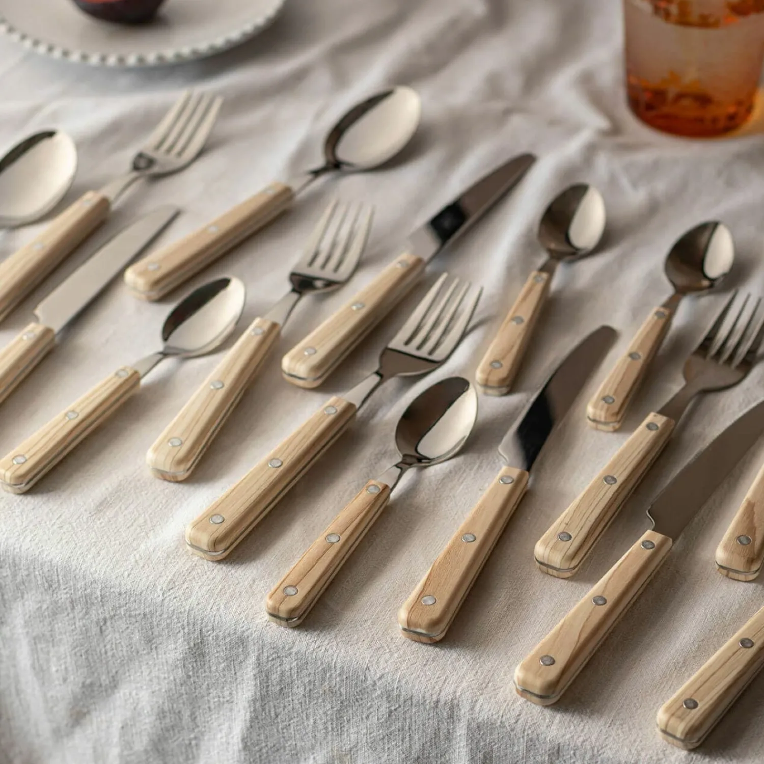 Graham & Green Set of 16 Cutlery Set