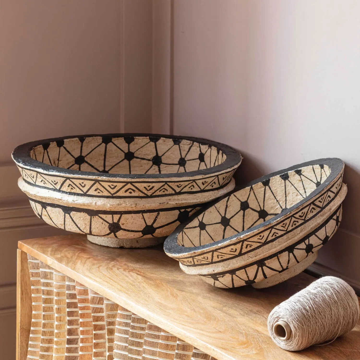 Graham & Green Set of Two Papier Mache Bowls